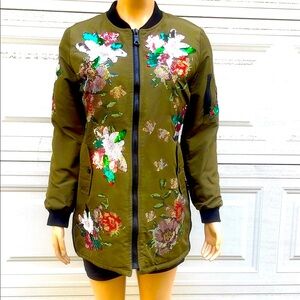 Made in France Doupee de Soie Floral Embroidered Olive Size 2   8 USA